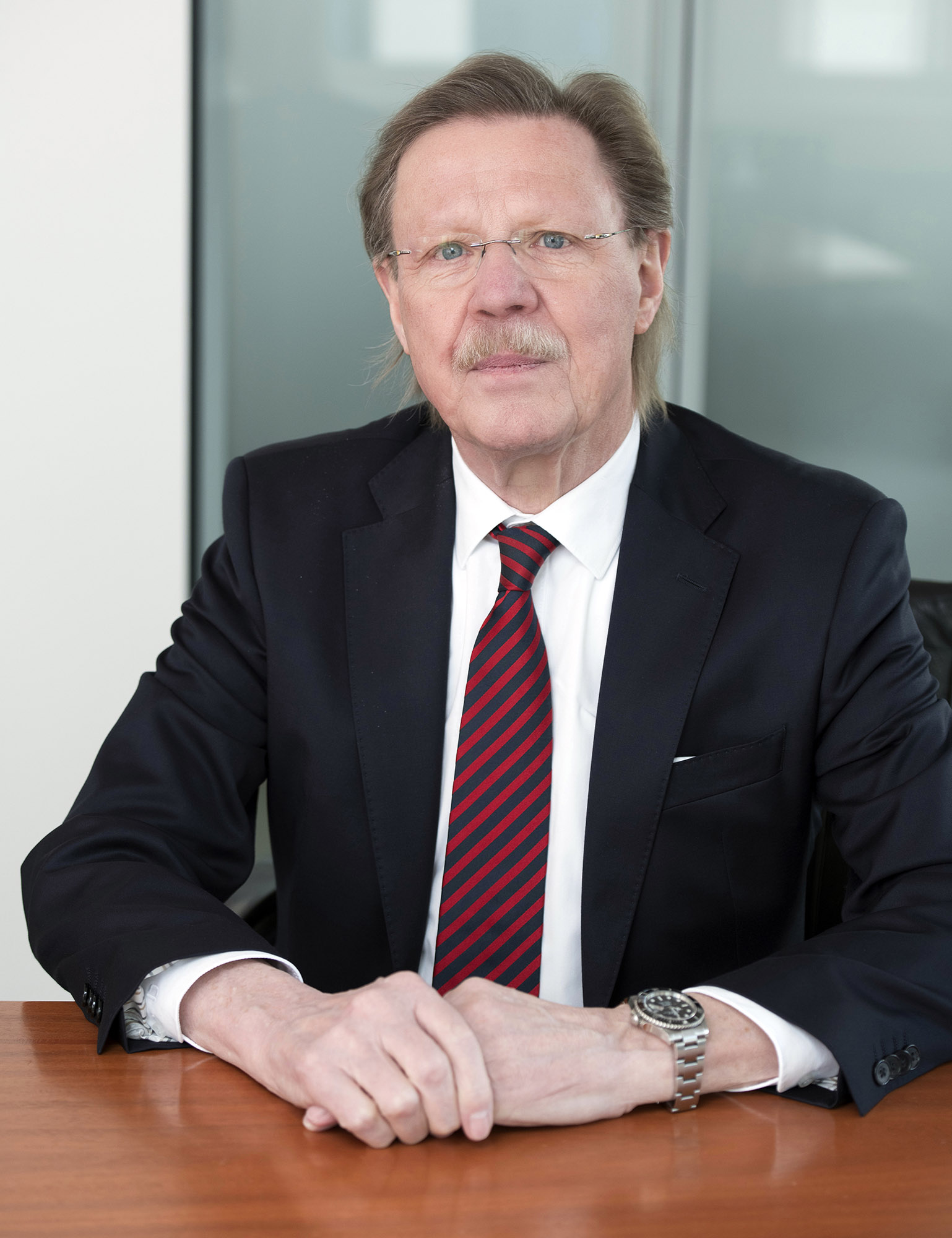 Dr. Hans-Georg Langholz